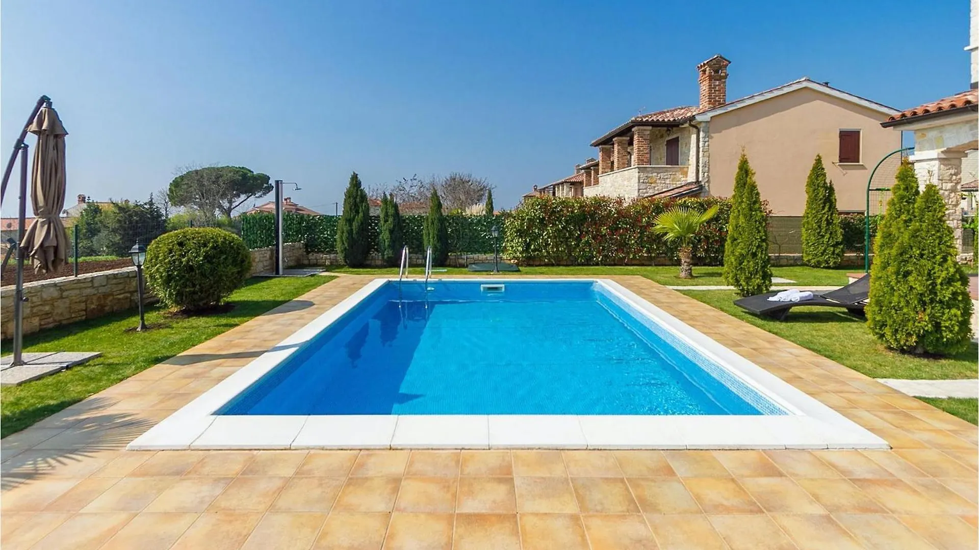 Villa Girasole Porec Holiday home